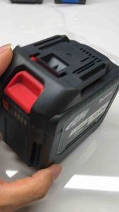 Pin 30cell - 20cell - 15cell Makita Chân phổ thông 4cm -HiLi