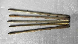 TIMAH PATRI SOLDER KUNING BATANGAN. TIMAH PATRI SOLDER KUNING KWALITAS BAGUS 1 PCS