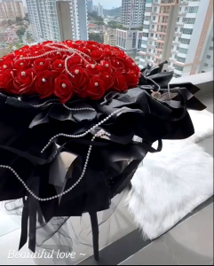 99朵芭蕾风蝴蝶款式🦋 #特大束 配送🆓Led灯💡 配送🆓珍珠钻石装饰 配送🆓蝴蝶结彩带装饰