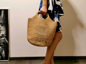 DaVee | Handmade woven Raffia straw bag bucket bag top-handle straw bag beach bag