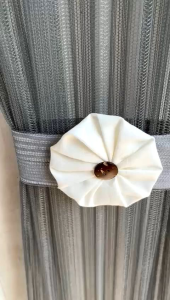 GORDEN KUPU TIPIS ABU TUA PURING LAPISAN SIANG