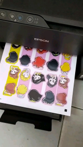 handmade ชุดเด็กน้อย ที่คั่นหนังสือแมคเน็ต ชุด 4 ชิ้น magnet bookmark - paper clip เคลือบเงาโฮโลแกรม