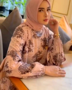 Riana Dress Wanita Cey Foil Jaguard Gamis Terbaru Lengan Lonceng Panjang Baju Muslim Ruffel Polos Kekinian LD 110 cm