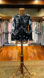 Fitted Coat Viscos by Dian Pelangi LIMITED EDITION Cardi Outer Blazer Bolero Outfit Cardigan Batik Kerja Kantor Pesta Pernikahan Kondangan Casual Formal Wanita Cantik Anggun Modis Modern Mewah Model Terbaru Motif Tie Dye Jumputan Sasirangan Kekinian