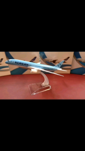 Korean Air 16 cm Boeing 787 Model Airplane with Display Stand 6 Inches Aircraft for Collectors and Aviation Enthusiasts