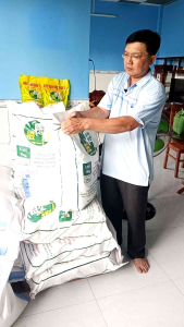 Gạo ST25 của kỹ sư Hồ Quang Cua. 25kg gồm 5 túi 5kg. chính hãng. Thơm ngon thượng hạng