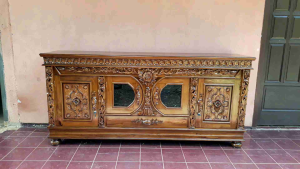 BUFET UKIR KACAMATA KAYU JATI