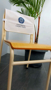 Cover kain sandaran kursi belajar inf0rma atau sarung kursi yang seukuran terdapat karet adjustable