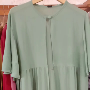 outher ayunias by Aku karisa