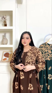 Daster Chibi Lengan Panjang: Tren Fashion Terbaru 2025