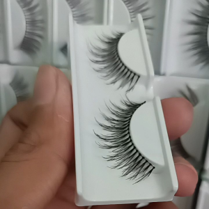 Bulu Mata Natural M2 Medium (12 Pasang) Free Cover