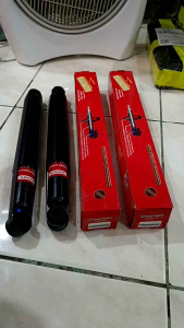 N8553230 [2PCS] REAR SHOCK ABSORBER NISSAN URVAN NV350 (N-8553230)
