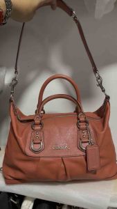Preloved authentic ashley 2way leather satchel