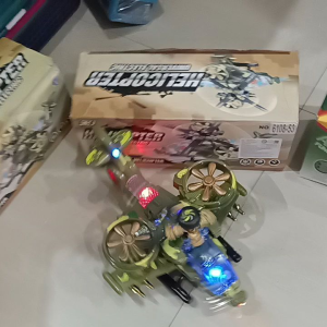 Mainan Helikopter Army Suara dan Lampu Bump & Go
