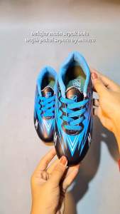 sepatu bola anak material kulit fitur ringan Sepatu Olahraga Anak Ukuran Eu Sepatu Bola Anak Untuk Usia 6-10 Tahun Sepatu Anak Warna Hitam Merah Acc - Lazada