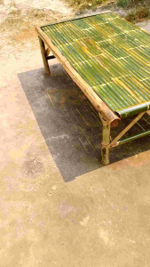 เตียงแคร่ไม้ไผ่ ขนาด กว้าง 150 cm ยาว 80 cm สูง 45 cm แข็งแรง ทนทาน ราคาถูกสุดๆ เคลือบเงาอย่างดี