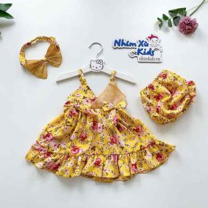 Váy 2 dây hoa hồng đỏ cho bé gái từ sơ sinh - 12kg Chất Lụa Mềm Mát [V040]