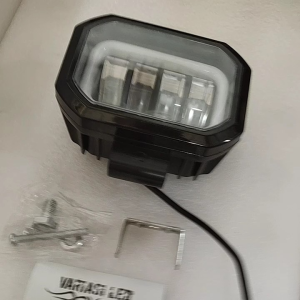 Lampu Tembak: Pilihan Tahan Air & Panas untuk Outdoor