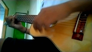 Gitar lele senar 6 custum cocok buat treveling mini