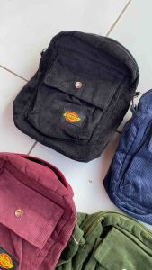 Dc- Tas Selempang korduroy / Tas slingbag corduroy full puring full sletting pria wanita