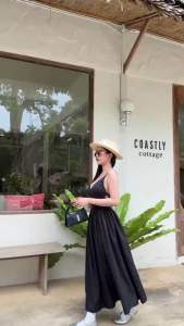 เดรสยาวคลุมโทนดีเทลลูกเล่นสุดเก๋ ชวนมองเหลียวหลังที่สุดสายปรับยาวตามช่วงตัว น้อยแต่มากต้องชุดนี้เลยซิสสวยจิง