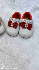 SEPATU BAYI PEREMPUAN LUCU MODEL BUNGA FITA USIA 0-12 BULAN