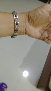 สร้อยข้อมือแม่เหล็ก สวย ใส่ง่าย ของอยู่ไทย" - สร้อยข้อมือแม่เหล็ก สวย ใส่ง่าย ของอยู่ไทย