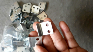 [HCM] Bát chặn ổ khóa tủ ngăn kéo combo 10 cái có kèm vít