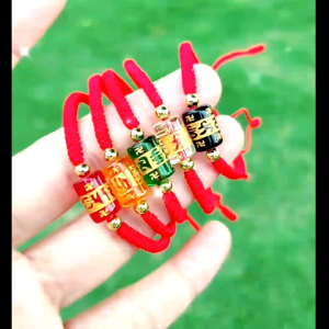 [Chi Chi] Vòng tay lắc tay chỉ đỏ may mắn Lu Thống Khắc Chú Ommani Bình An Nhiều màu size nhỏ 8*10li - MS036