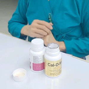 แคลดีแมก กิฟฟารีนCal-D-Mag 6 บำรุงกระดูก แมกนีเซียมและวิตามินดี3  เพิ่มมวลกระดูก วัยทอง ผู้สูงวัย นักกีฬา คนไม่ดื่มนม เด็ก ความสูง กระดูกพรุน ปวดกระดูก ปวดเมื่อยกล้ามเนื้อ กระดูกบาง