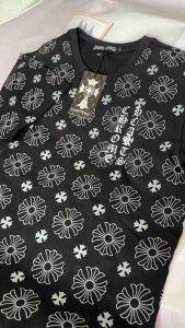 Áo Thun Nam QC Họa Tiết Nam Chống Nhăn Vải Dày Dặn Co Giản Thoáng Mát