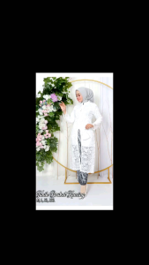 Set Kebaya Tunik Busui Baju Kondangan Wanita Kebaya Kancing Depan Modern Setelan Kebaya Tunik Brokat