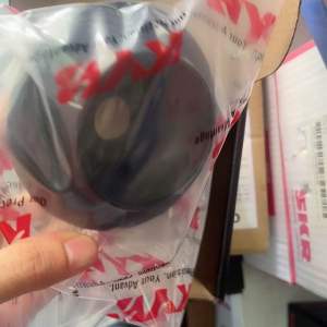 KYB เบ้าโช้คอัพหน้า Honda Jazz GD GE GK / City 03 / City 08 / HRV / BRV / Brio (SM7154) จำนวน 2 ตัว