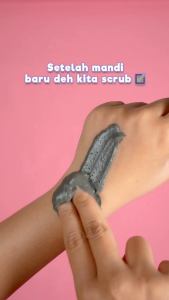 SCRUB COFFEE MENGHALUSKAN SERTA MELEMBUTKAN KULIT