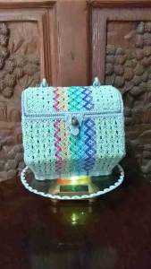 กระเป๋าถือทรงคุณนาย สีเขียว-รุ้งฯ ลายมัดดอกข้ามหลามตัด งานหัตถกรรมถักเชือกมัดฟางเส้นเล็ก ใส่มือถือ กระเป๋าสตางค์ เครื่องสำอางค์ ของขวัญผู้ใหญ่ พร้อมส่ง (มีพรีออร์เดอร์สีอื่น ทักแชท)