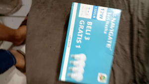 lampu LED paket hemat 12w 1bok isi 4pc bergaransi bagus dan terang