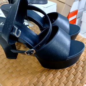 sandal hils doublehak tinggi 10cm kode mvr00