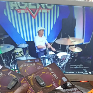 Flashdisk 32GB bonus lagu Mp4 vidio Dangdut pop nostalgia campursari flashdisk ori cocok untuk kapasitas penyimpanan bisa untuk audio andorid tv/mobil flasdisk storage