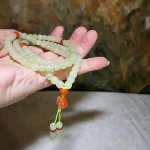 Gegegems Creation 7mm Light watery green Nephrite traditional old style beads 108 mala/necklace (with certificate) with Nan Hong accessories 7毫米和田玉晴水绿老型珠108念珠/项链(带证书)配南红佩件
