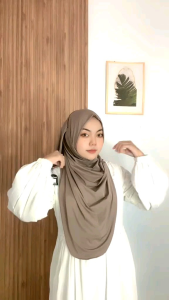 Jilbab Pasmina Oval Jersy Polos | Phasmina Instan Tsabita