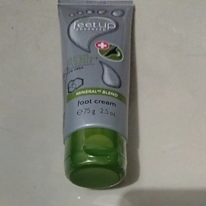 Feet Up Advanced Cracked Heel Repair & Smooth Foot Cream