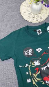 Kizzu Kaos Anak Premium Cotton 30s Usia 1-12 Tahun Dino Hijau