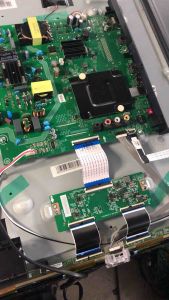 วันบอร์ด อะไหล่TVHisense 55E6H ของถอดจากเครื่องใหม่จอแตก