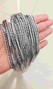 Satu Set Gelang Dan Kalung Rantai Rapat Titanium Anti Karat Tidak Mudah Luntur