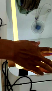 Cermin Layar Sentuh Wastafel Gantung Kamar Mandi D40