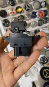 Công tắc lên xuống kính đơn Kia Morning Kia Picanto 2012-2022