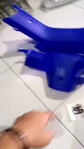 Aksesoris Motor Honda: Legsil Dek Tengah Honda Astrea Grand Legenda Warna Buru Biru