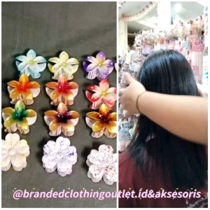 JEDAI KAMBOJA JUMBO 8CM / JEPIT RAMBUT BUNGA BALI KOREAN STYLE / JEPIT RAMBUT KAMBOJA AKRILIK / JEDAI BUNGA MARBLE / FLOWER HAIR CLAW / JKM 8860 / MBB 8845 / JKG 9545