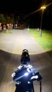 Pha led bi cầu công suất 80W H4 T90 12/24v cho oto hoặc xe máy