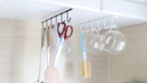 Gantungan Gelas Spatula Sutil Panci Alat Masak Dapur Lemari Dapur Serba Guna dan Lemari Baju Dasi Tanpa Paku